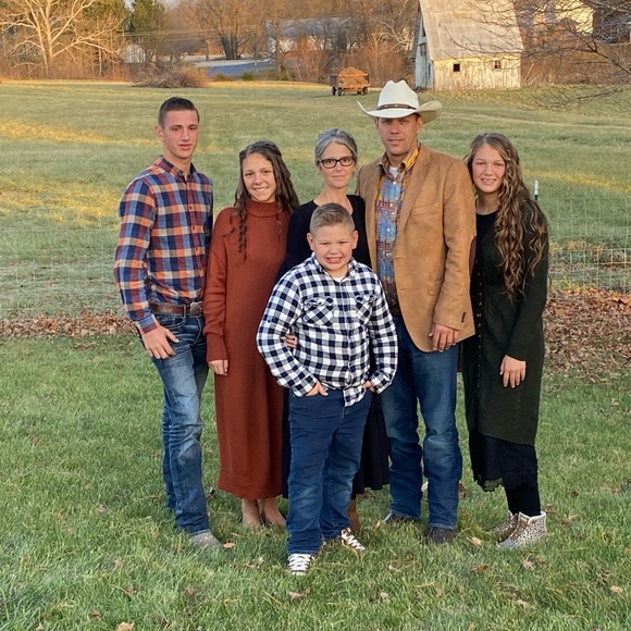 Meet your Posher, Valarey - Picture 2 of 10